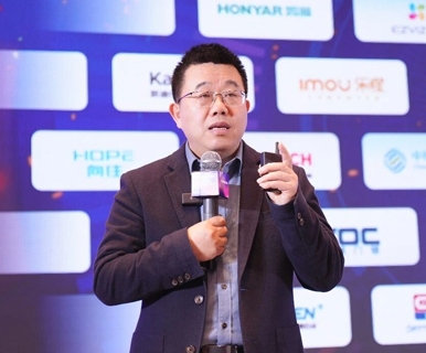 经销商的路到底往哪走？鸿雁给出新答案……